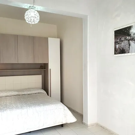 Moon House * Gallipoli